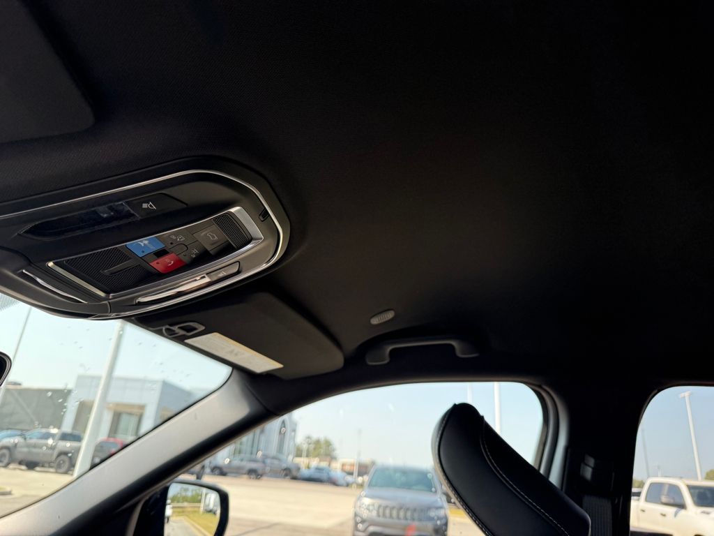 2025 Jeep Grand Cherokee Altitude photo 19
