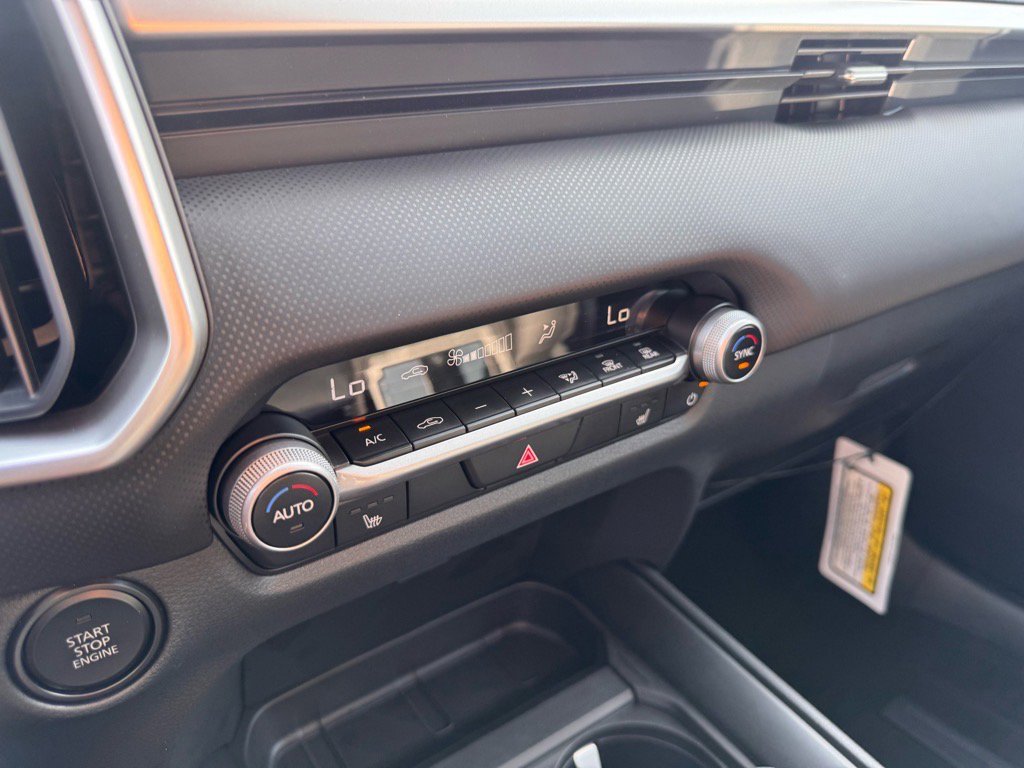 2025 Mazda CX-50 2.5 S Preferred photo 5