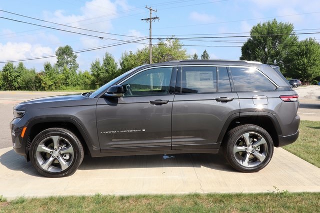 2025 Jeep Grand Cherokee Limited photo 27