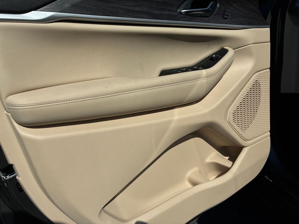 2025 Jeep Grand Cherokee Limited photo 10