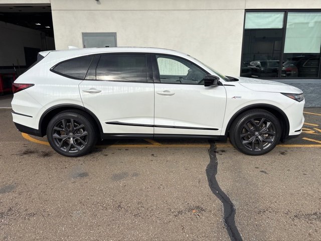 2023 Acura MDX A-Spec SH-AWD photo 3