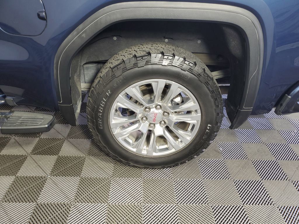 Used 2019 Blue GMC Denali image 34