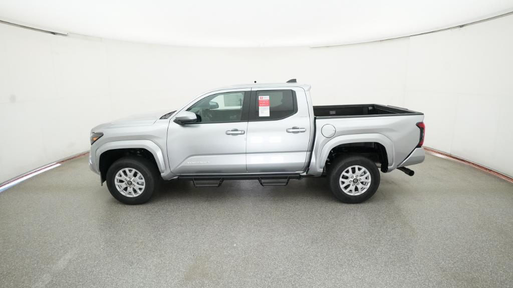 2025 Toyota Tacoma SR5 4x4 Double Cab photo 9