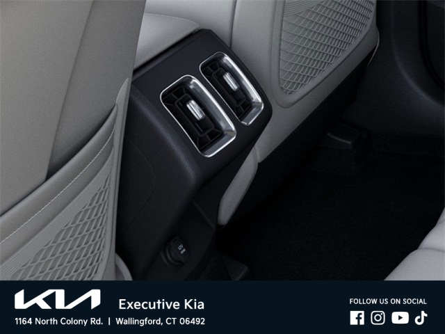 2025 Kia Sorento S photo 24