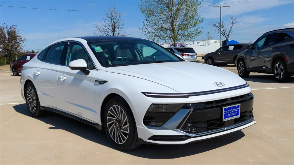 2025 Hyundai Sonata Hybrid Limited's photo