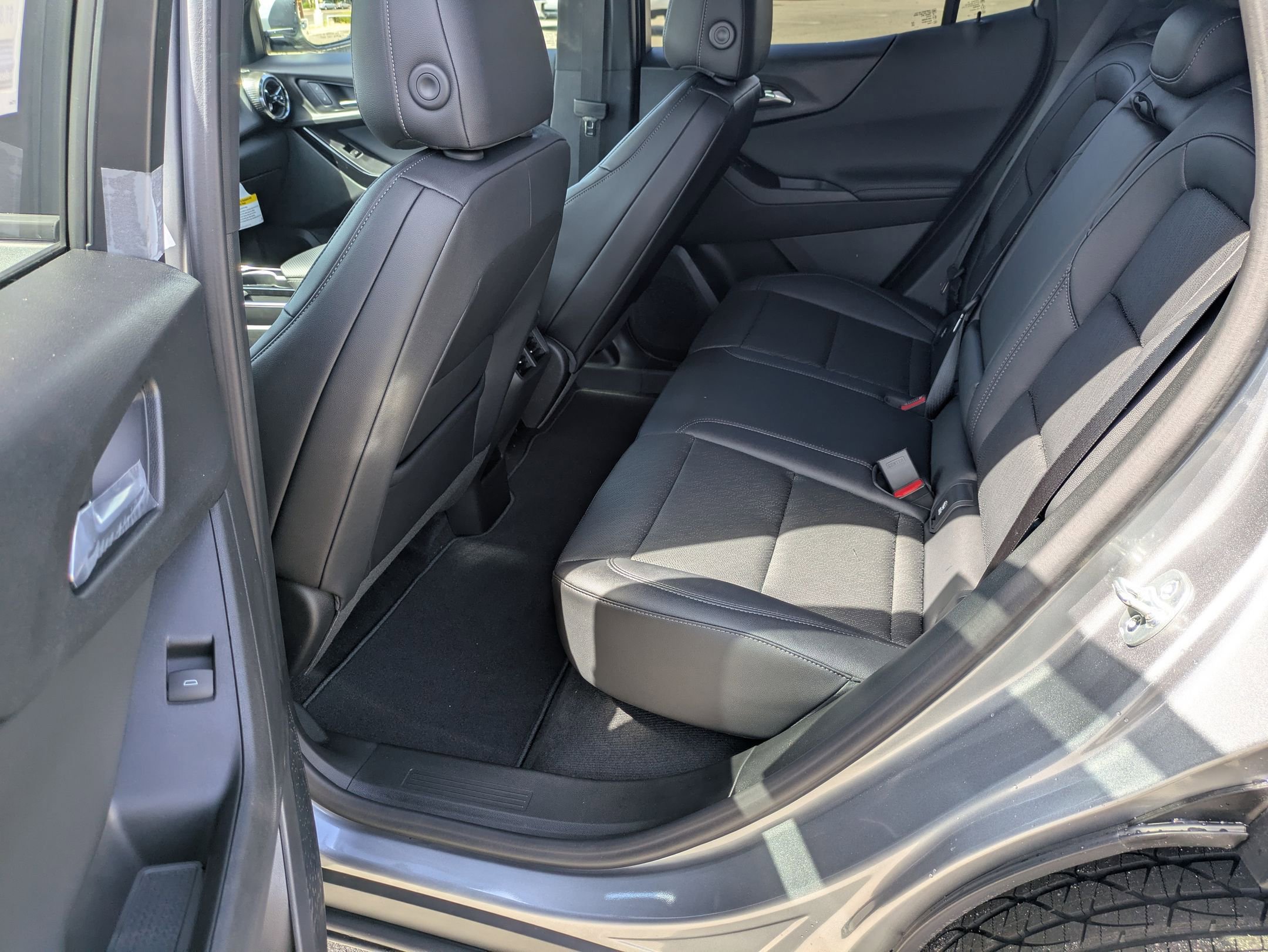 2026 Chevrolet Equinox LT photo 13