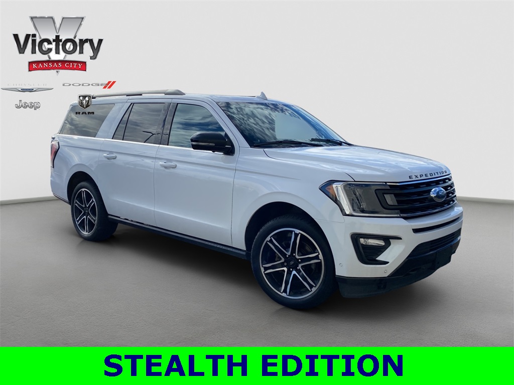 2021 Ford Expedition Limited's photo