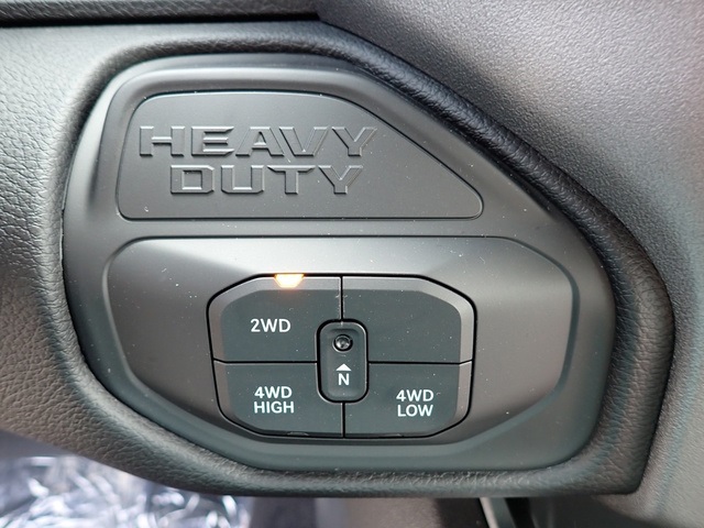 2025 Ram 2500 Big Horn photo 17