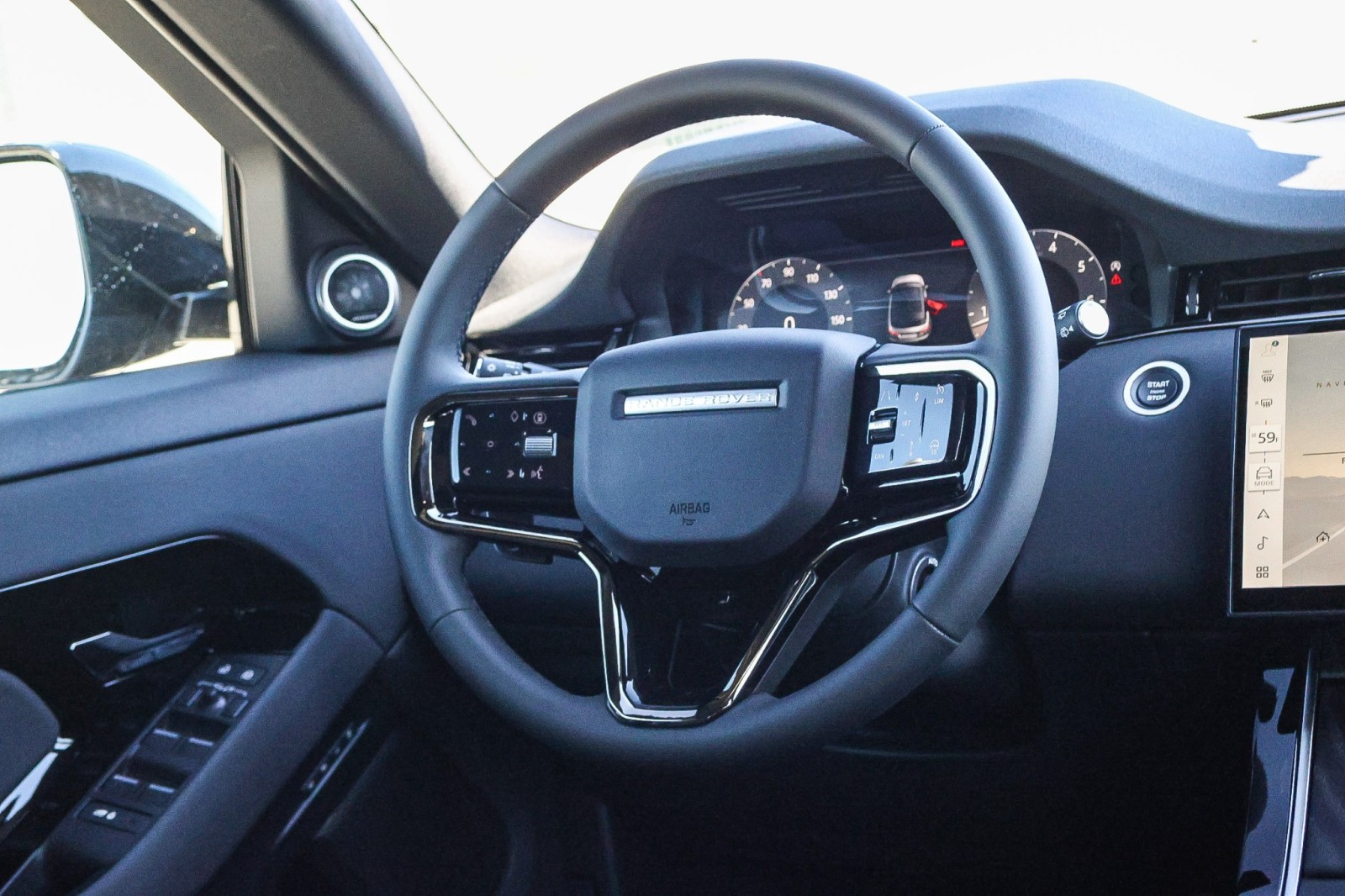 2026 Land Rover Range Rover Evoque S photo 15