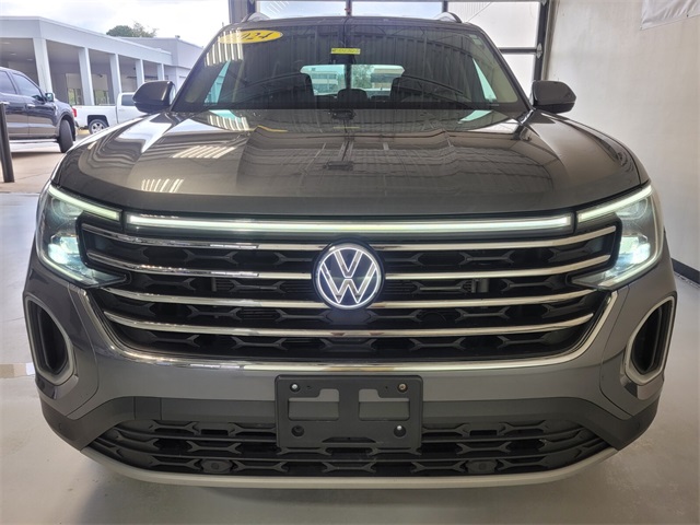 2024 Volkswagen Atlas SE Technology photo 4