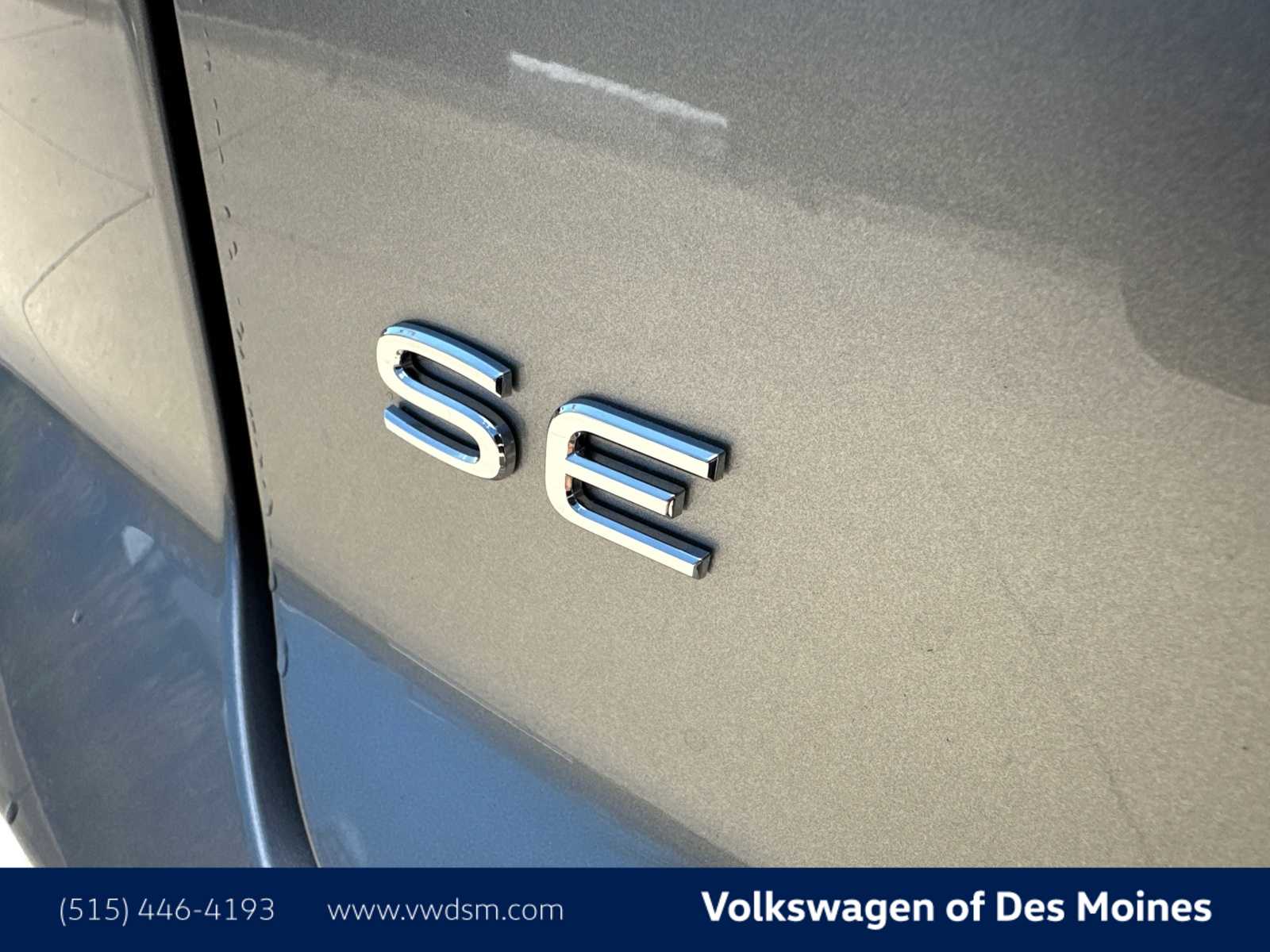 2026 Volkswagen Atlas Cross Sport SE Technology photo 6