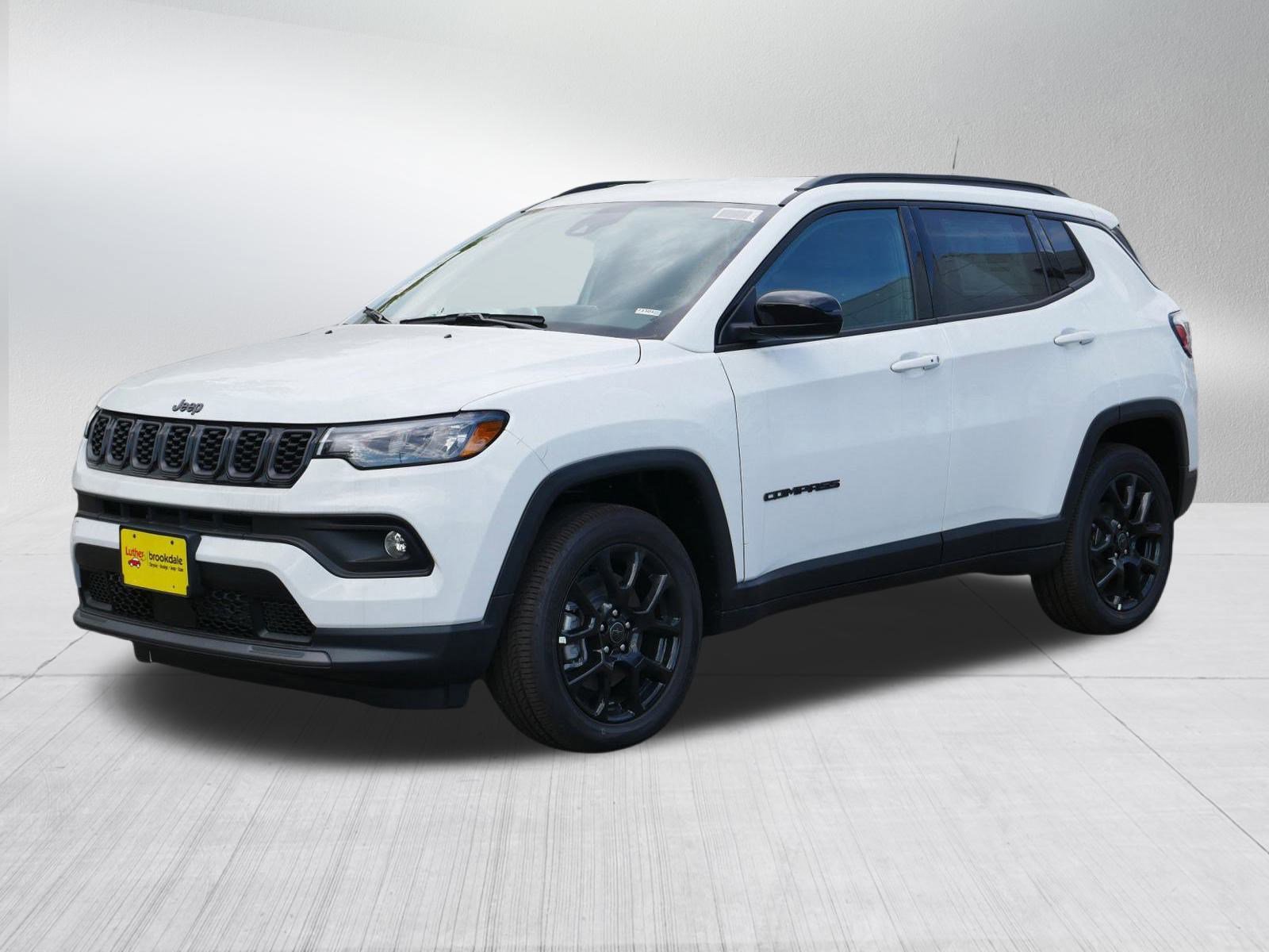 2026 Jeep Compass Latitude photo 2