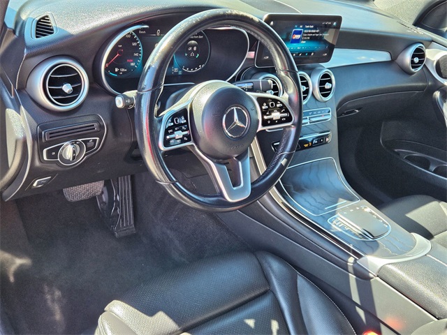 2022 Mercedes Benz GLC 300 photo 7