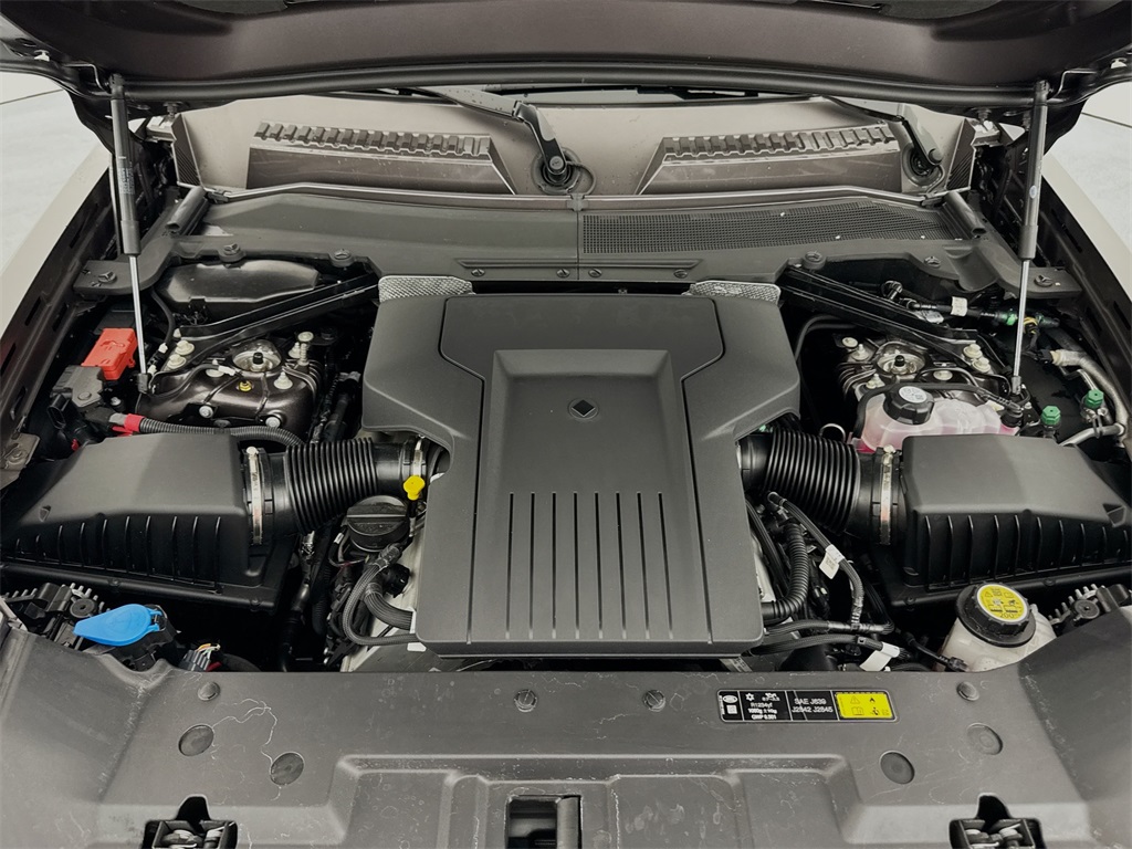 2025 Land Rover Defender 110 V8 photo 29