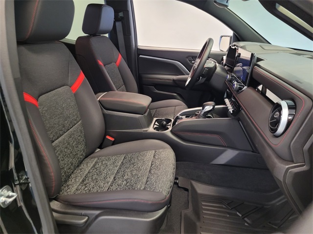 2024 Chevrolet Colorado Z71 photo 11