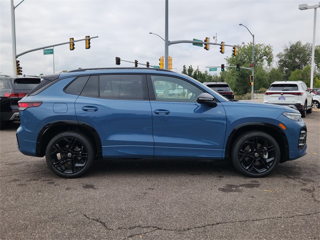 2025 Volkswagen Tiguan SE R-Line Black photo 2