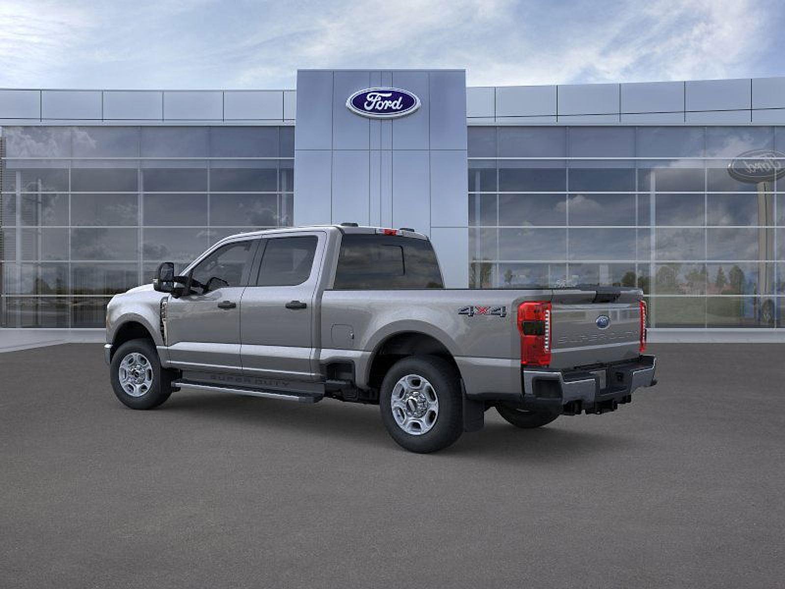 2026 Ford F-250 XLT photo 3