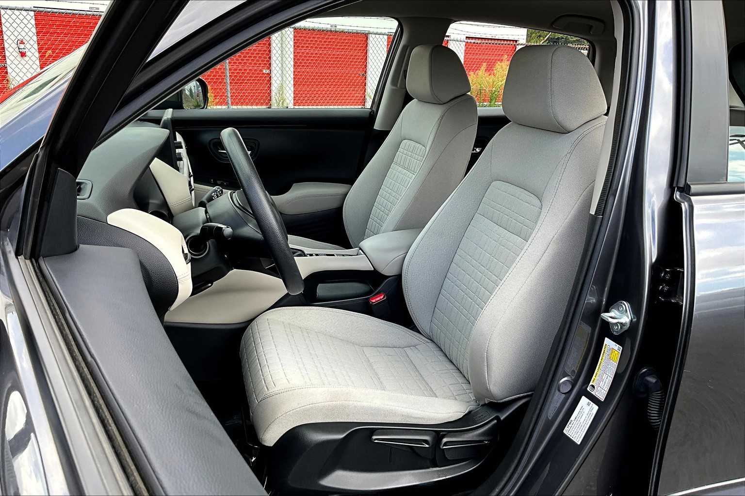 2023 Honda HR-V LX photo 7