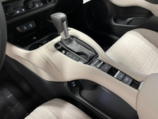 2026 Honda HR-V LX photo 18