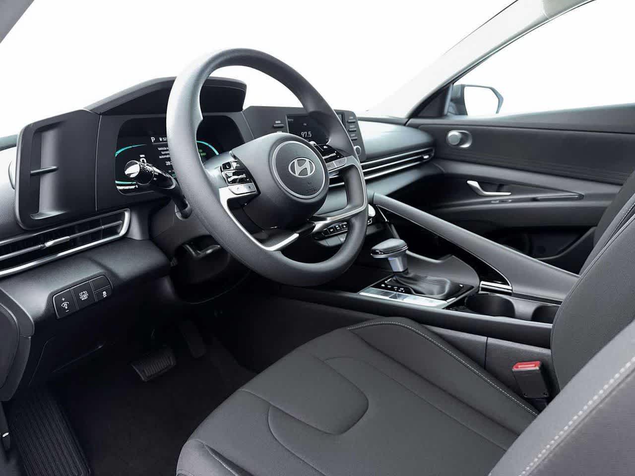 2026 Hyundai Elantra Blue's photo