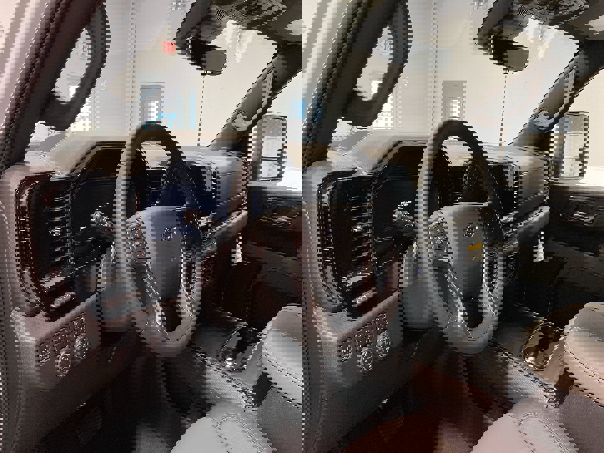 2025 Chevrolet Silverado 2500HD ZR2 photo 9