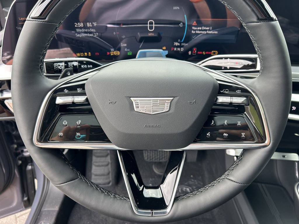 2026 Cadillac Lyriq Luxury photo 16