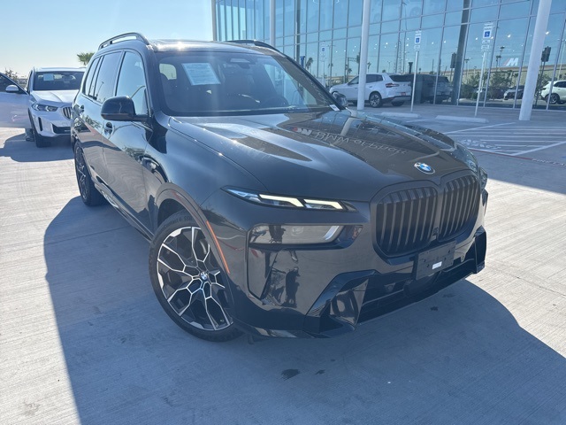 2024 BMW X7 40i's photo