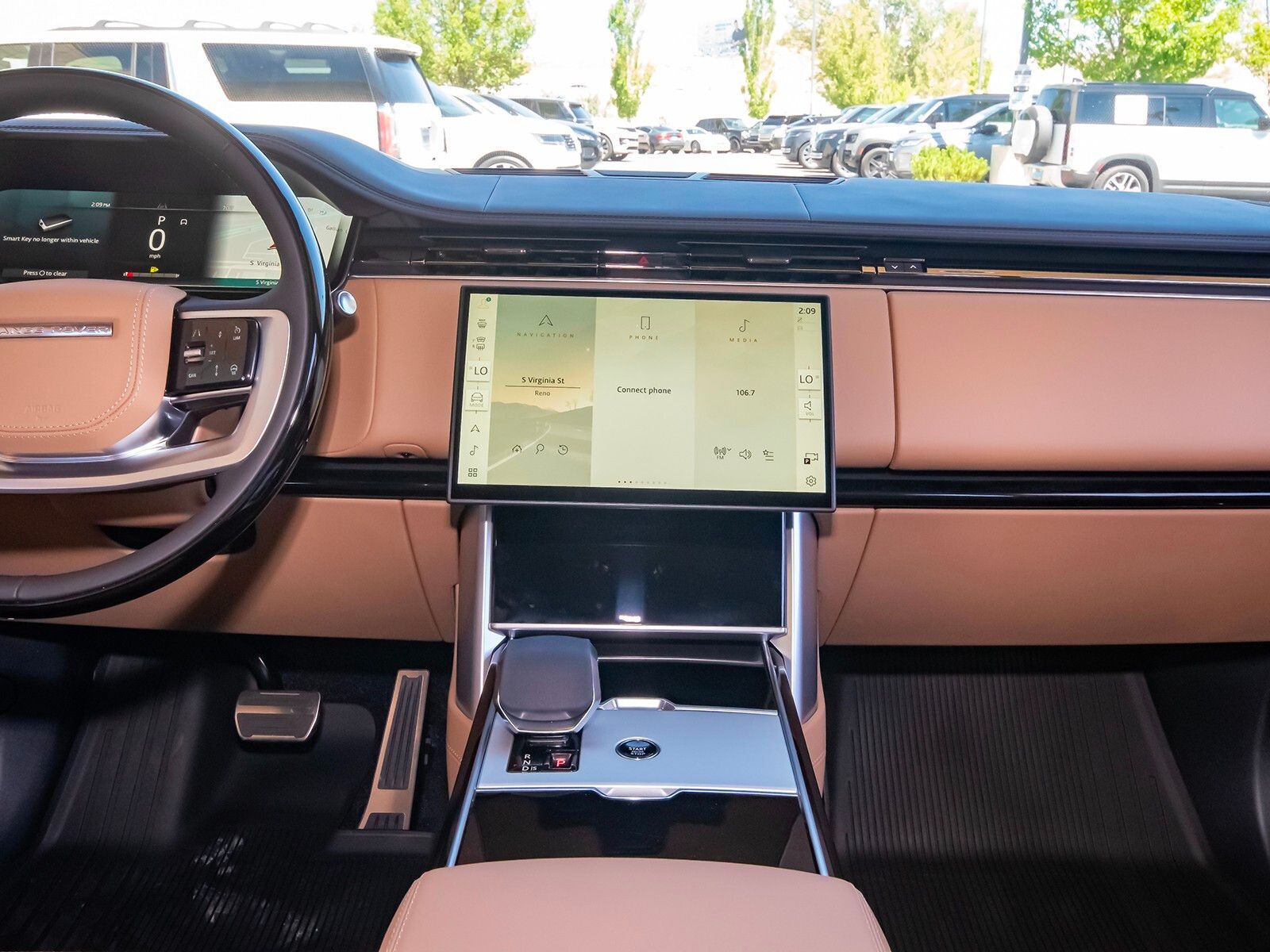 2025 Land Rover Range Rover SE photo 22