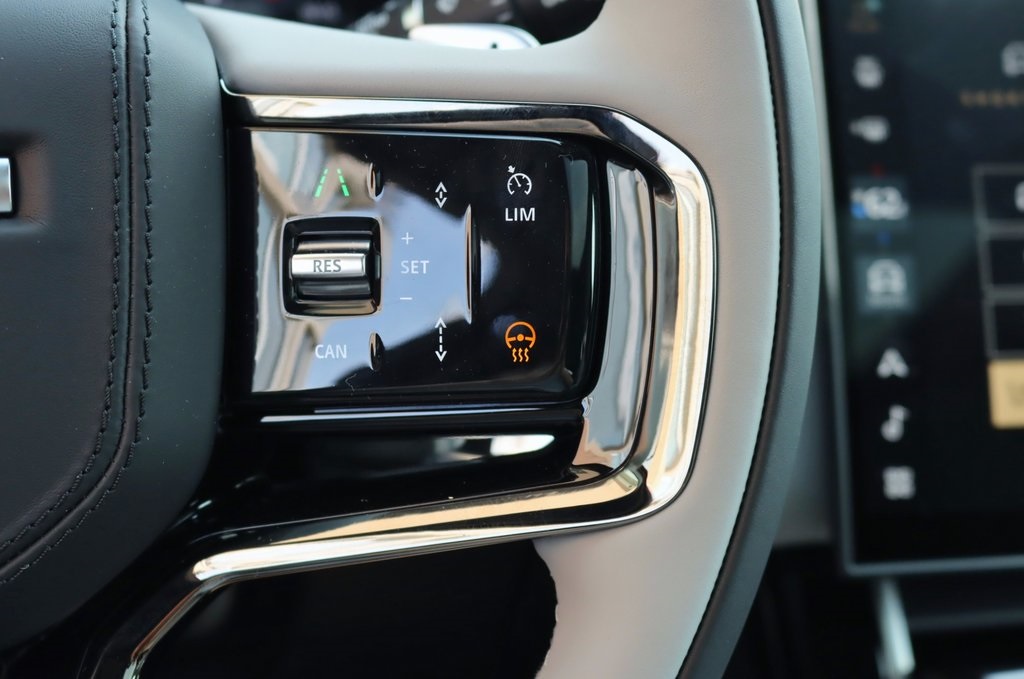 2026 LAND ROVER RANGE ROVER VELAR - Image 16