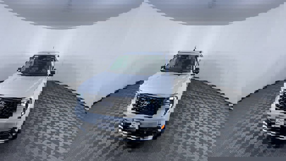 2025 Ford Maverick Lariat photo 3