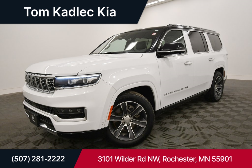 2023 Jeep Grand Wagoneer Series I's photo