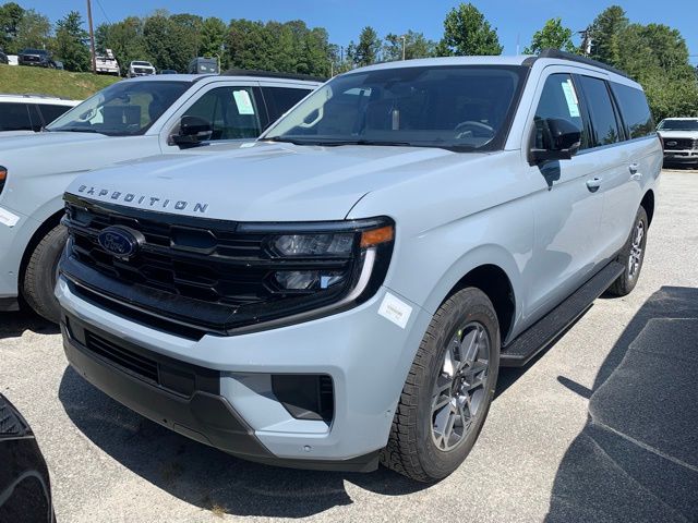 2025 Ford Expedition MAX photo 2