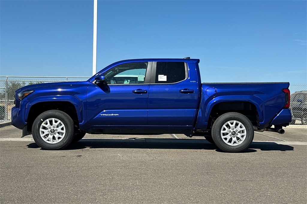2025 Toyota Tacoma SR5 4x4 Double Cab photo 7