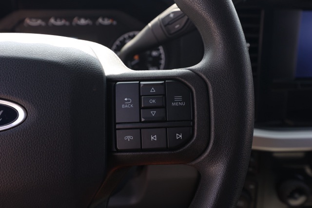 2024 Ford F-350 photo 25