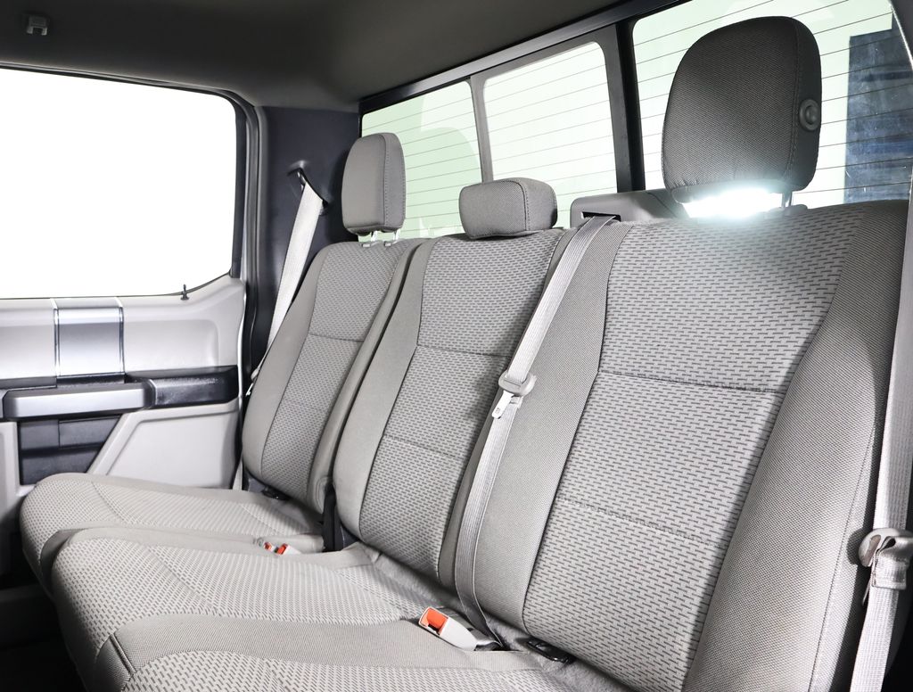 2019 Ford F-150 XLT photo 17