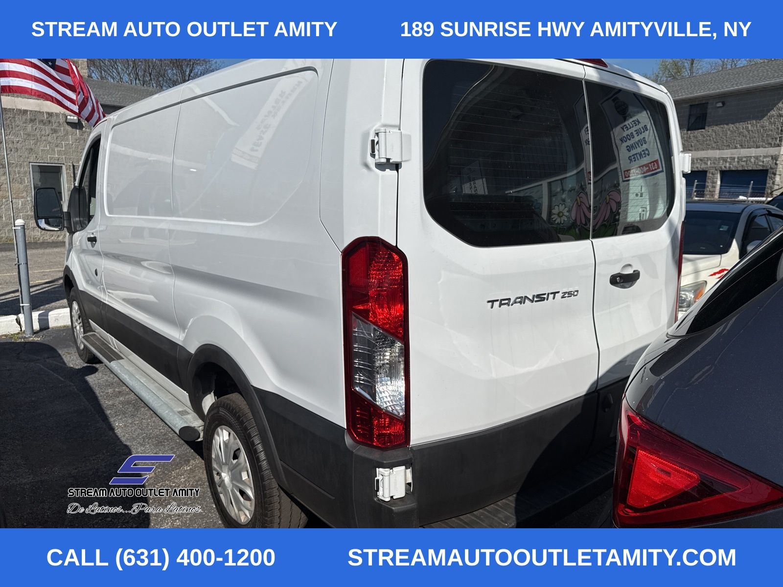 2023 Ford Transit photo 3