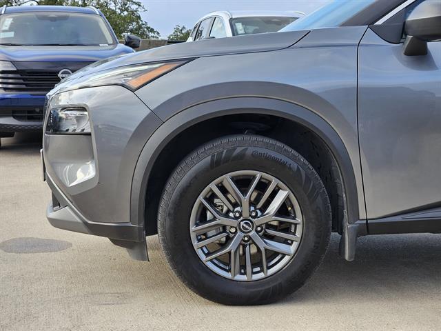 2023 Nissan Rogue S photo 4