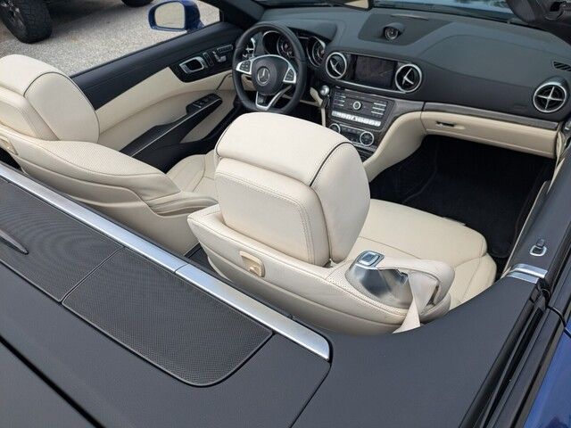 2017 Mercedes Benz SL 450 photo 29