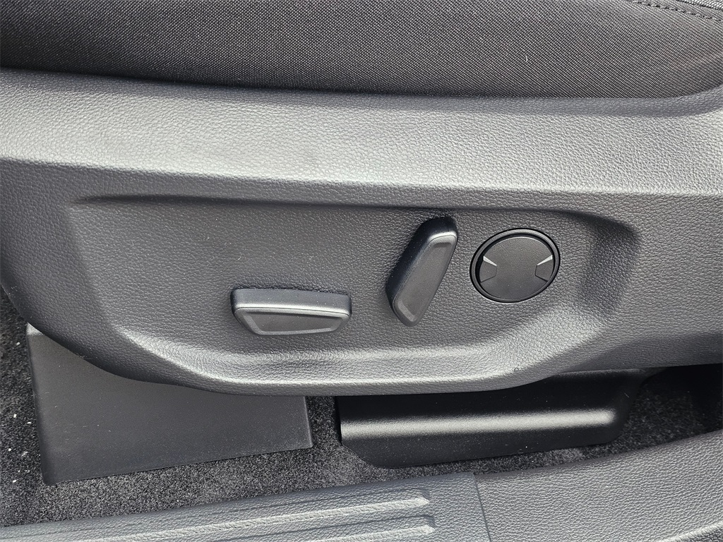 2025 Ford Ranger XLT photo 23