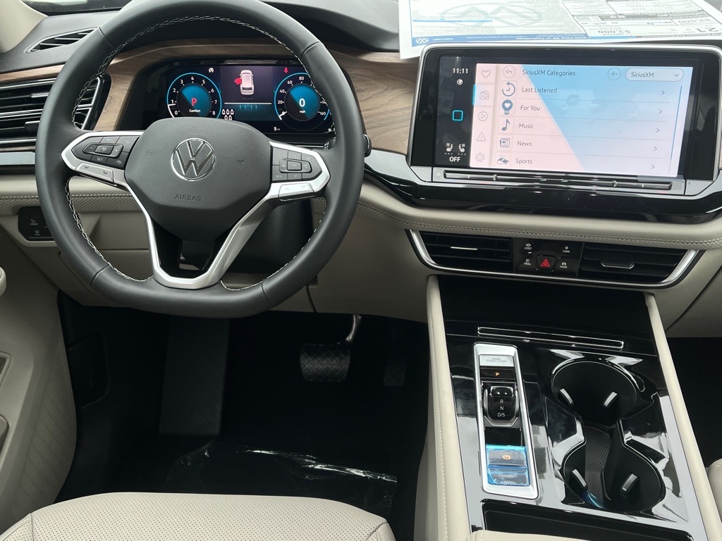 2025 Volkswagen Atlas SE Technology photo 10