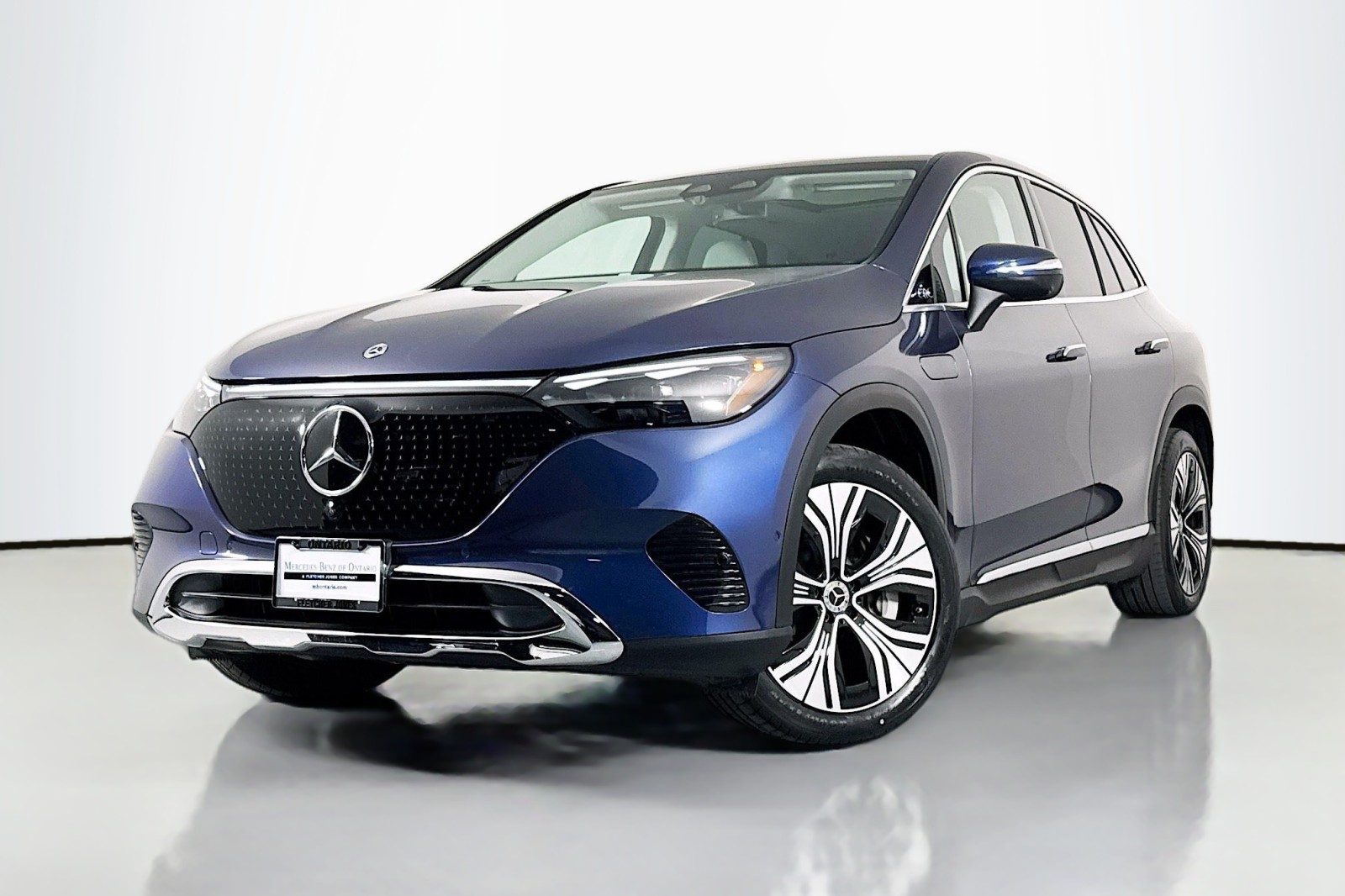 2023 Mercedes-Benz EQE SUV Base's photo