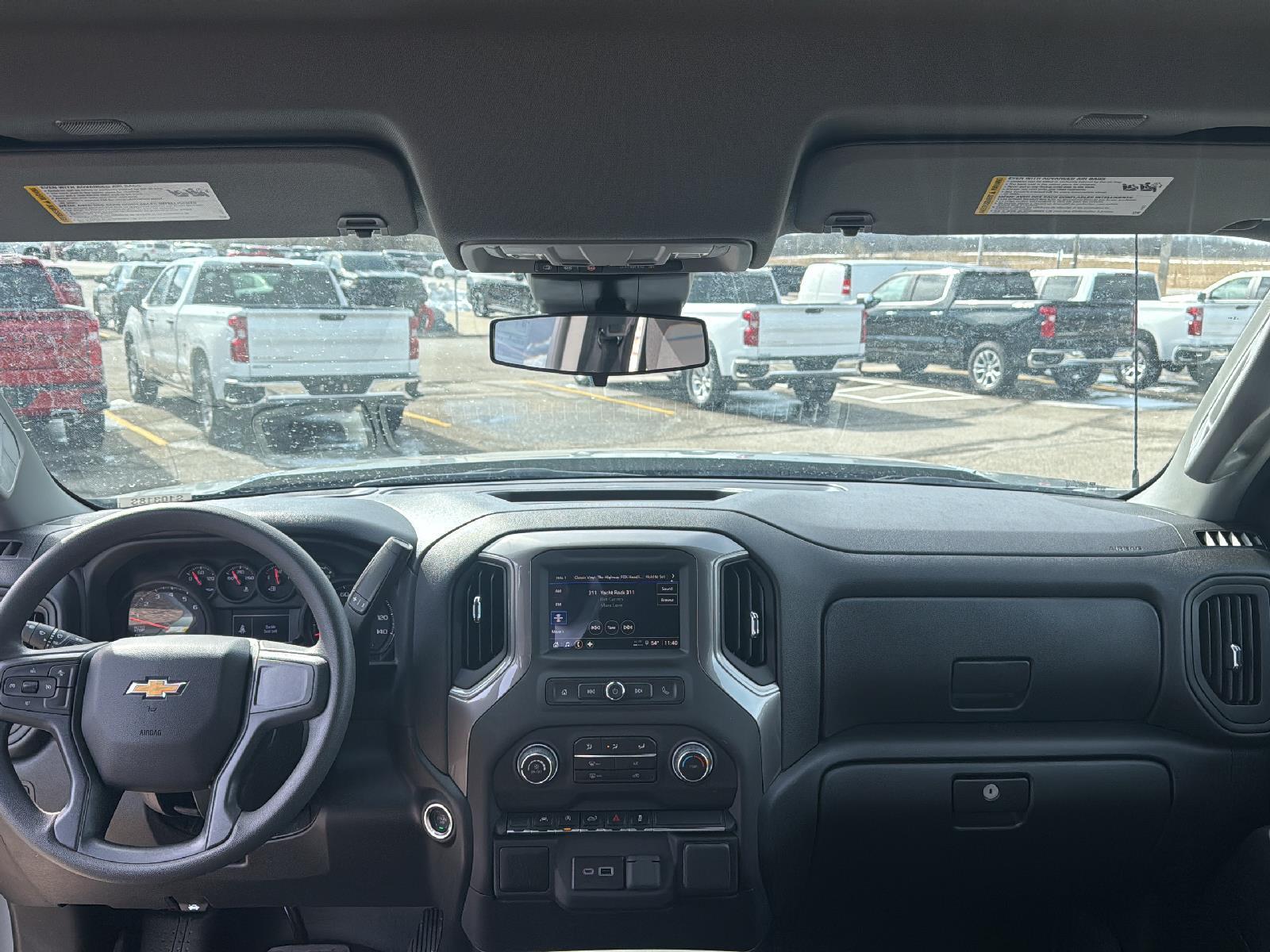2025 Chevrolet Silverado 1500 Custom photo 5