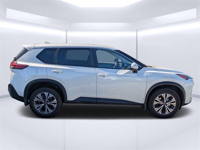 2023 Nissan Rogue SV photo 2