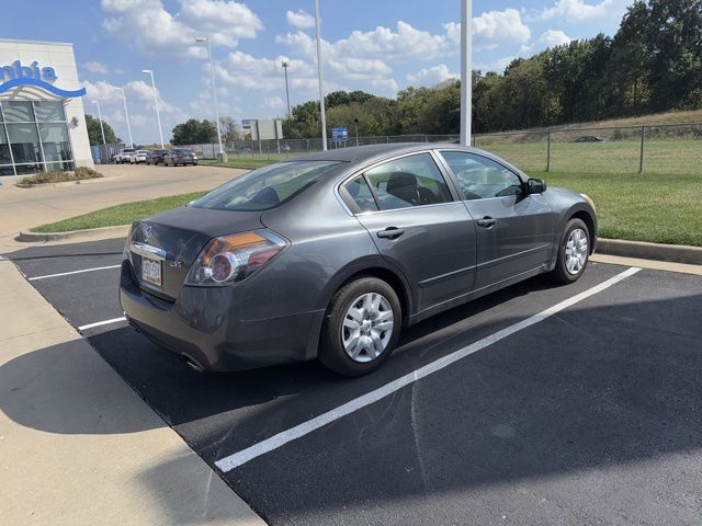 2011 Nissan Altima 2.5 S photo 3