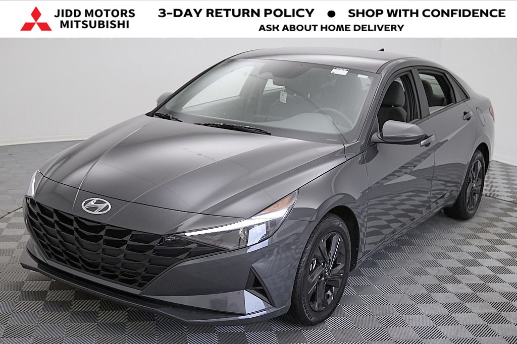 2023 Hyundai Elantra SEL's photo