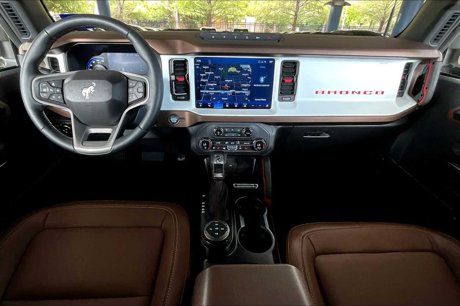 2024 Ford Bronco Heritage Limited First Edition photo 14