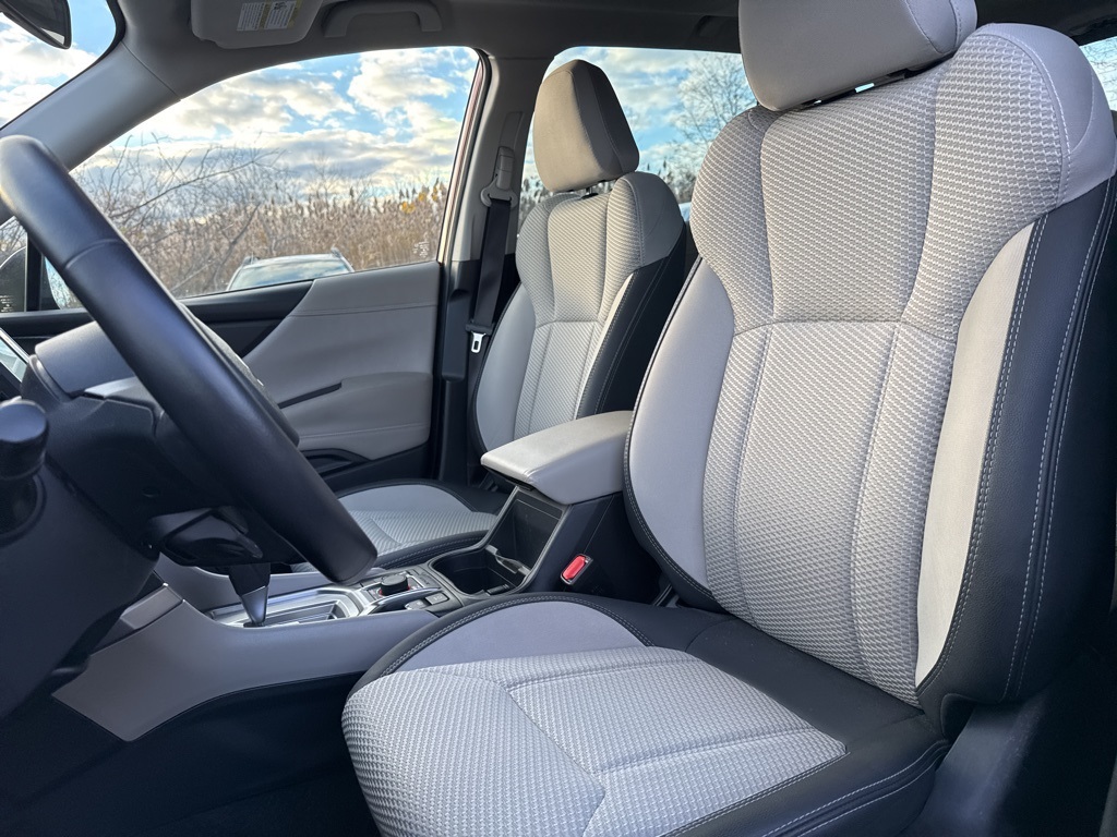 2023 Subaru Forester Premium photo 4