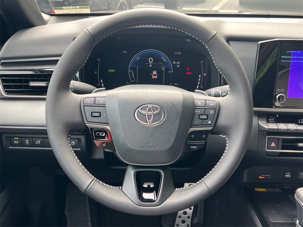 2025 Toyota Camry SE photo 23