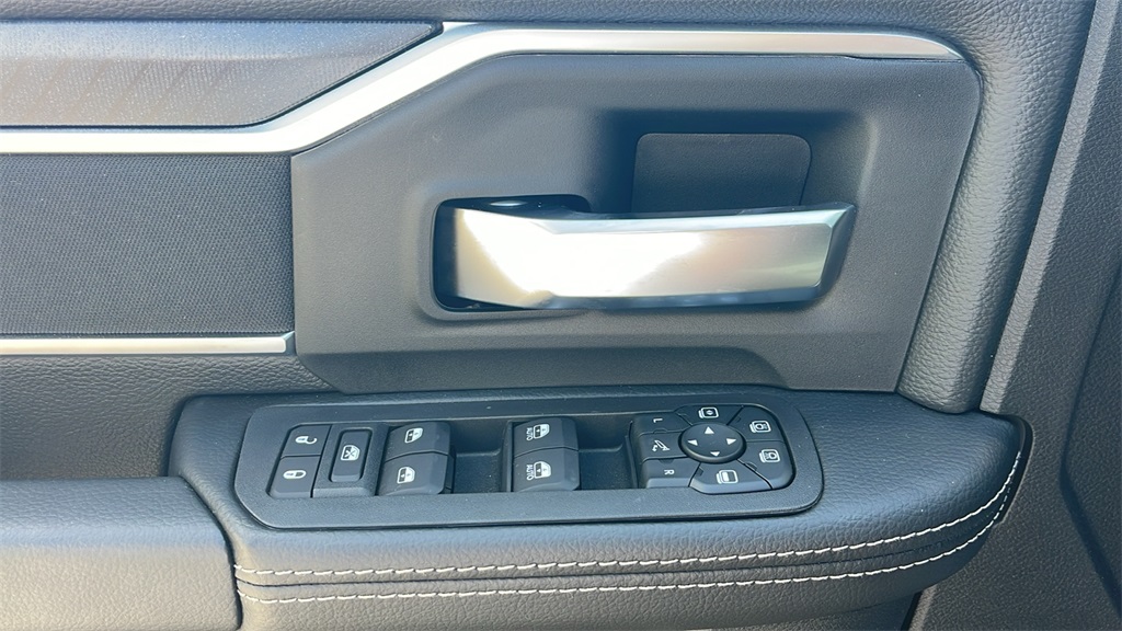 2026 Ram 2500 Big Horn photo 16