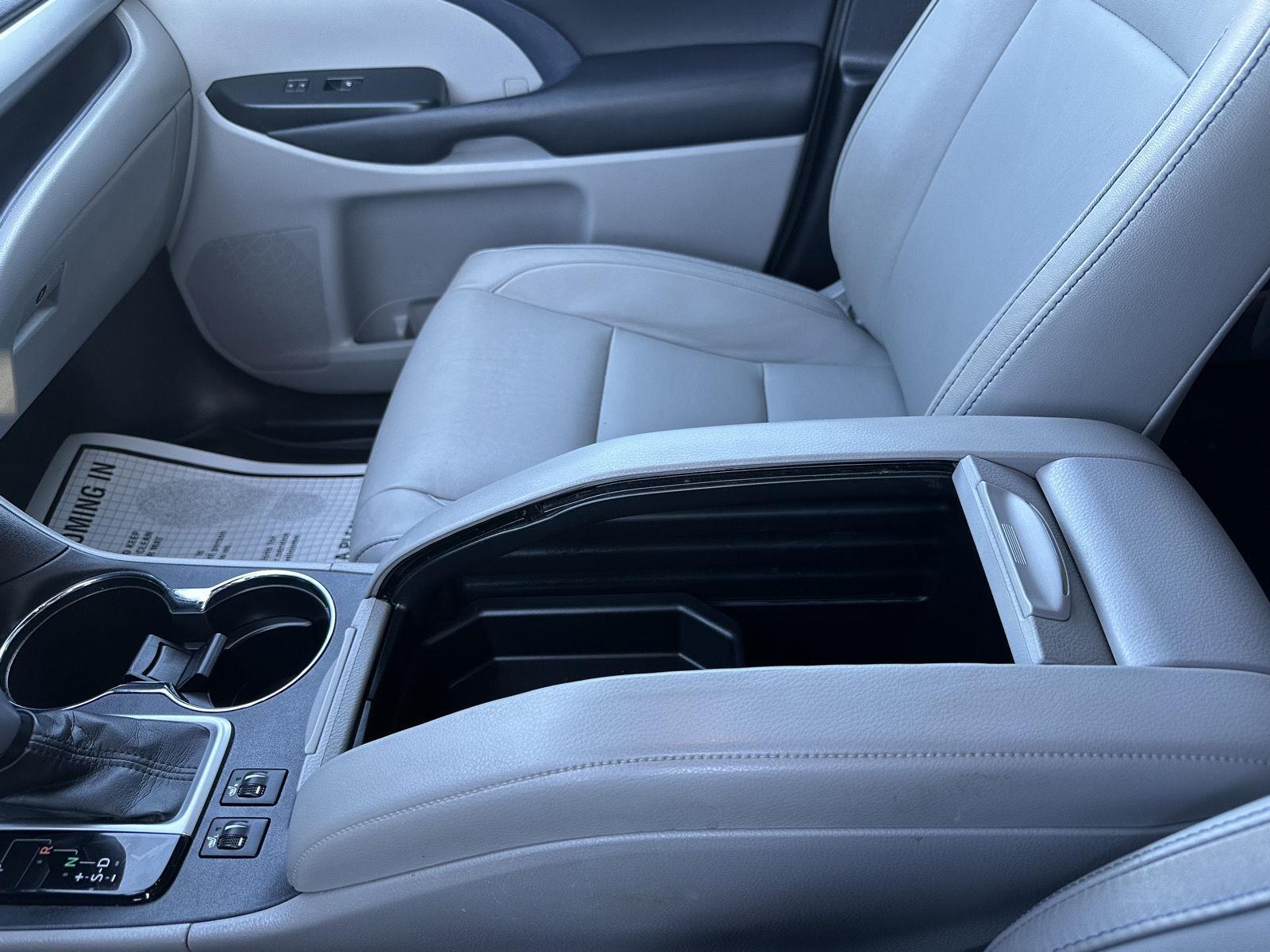 2017 Toyota Highlander XLE photo 27
